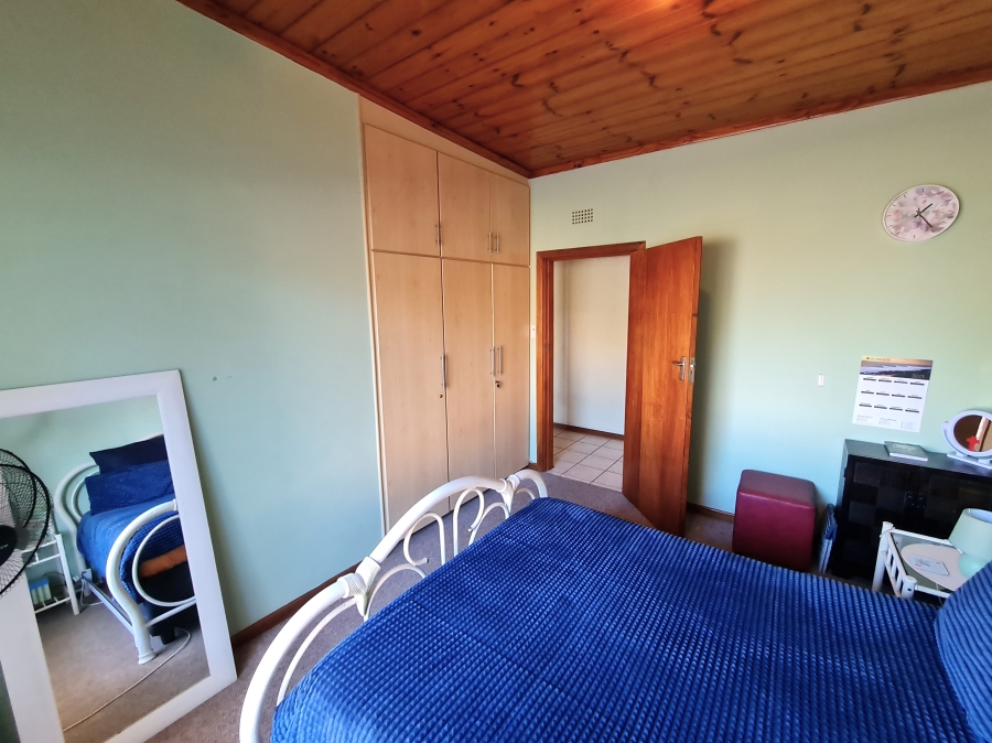 4 Bedroom Property for Sale in C Place Eastern Cape